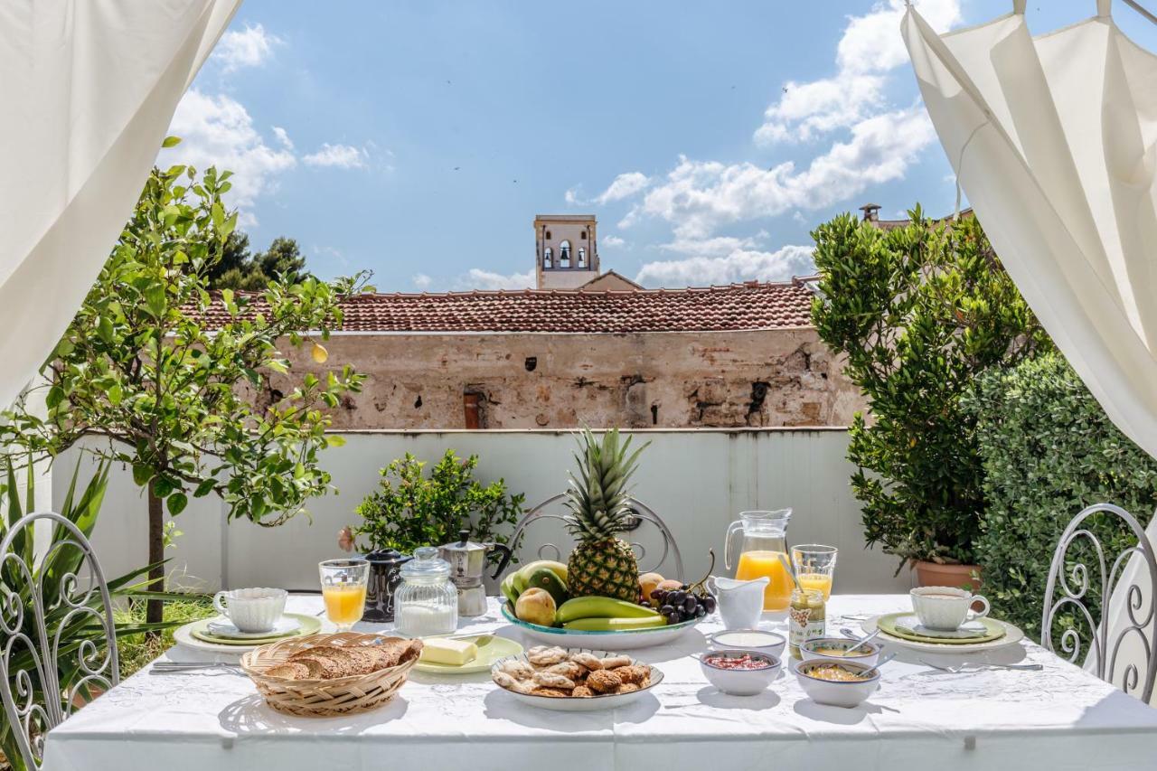 Kalsa Casa Di Charme Con Terrazza By Wonderful Italy Apartment Palermo Bagian luar foto